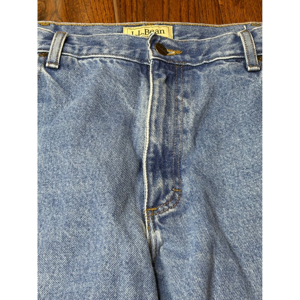 LL Bean Classic Fit Jeans Mens 40x29 Light Wash Blue Denim Straight Leg 220626
